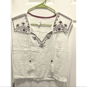 Xhilaration Tops - Bohemian Crop-Top Xhilaration Tops - Bohemian Crop-Top